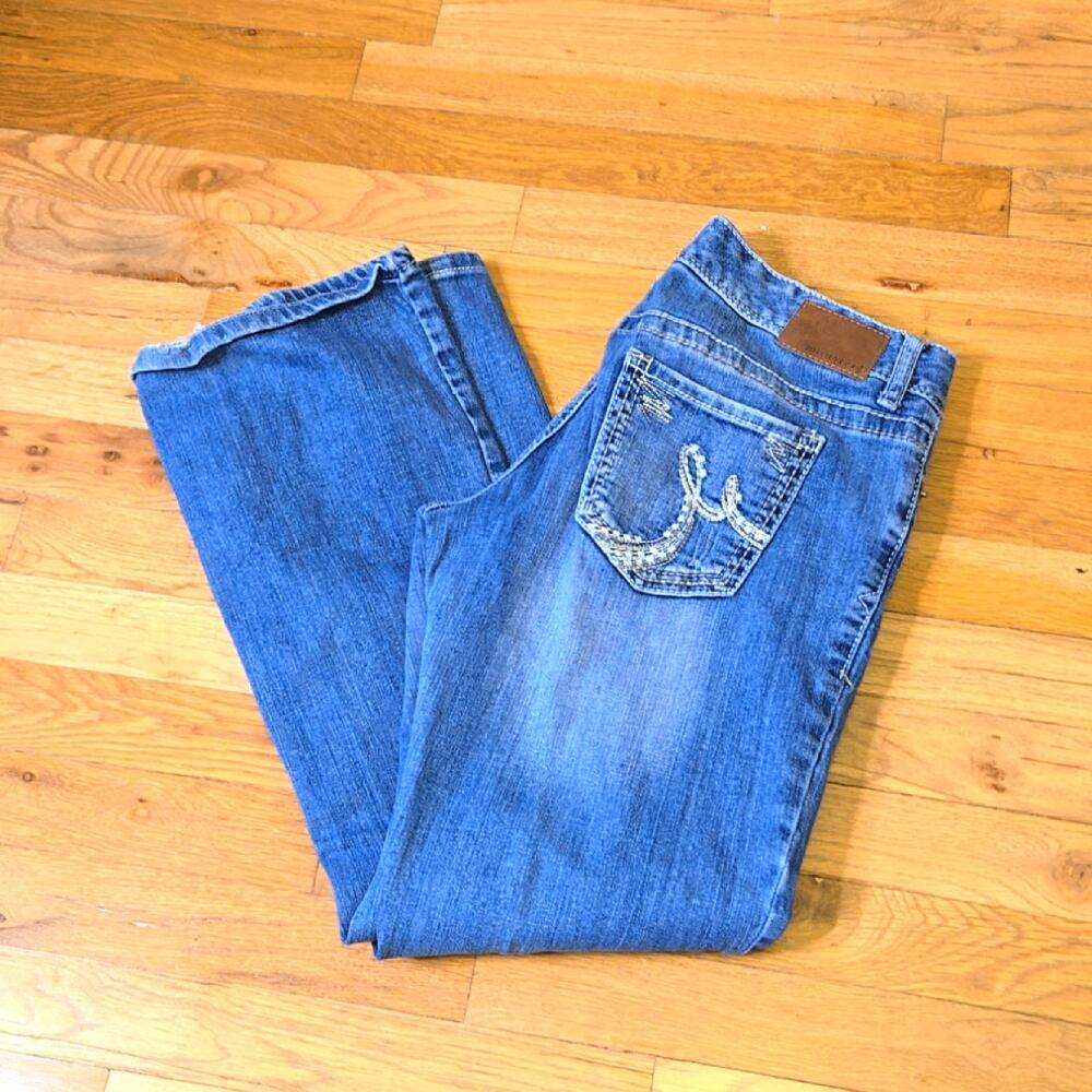 Maurices women's Original straight Jeans size 7/8 Short